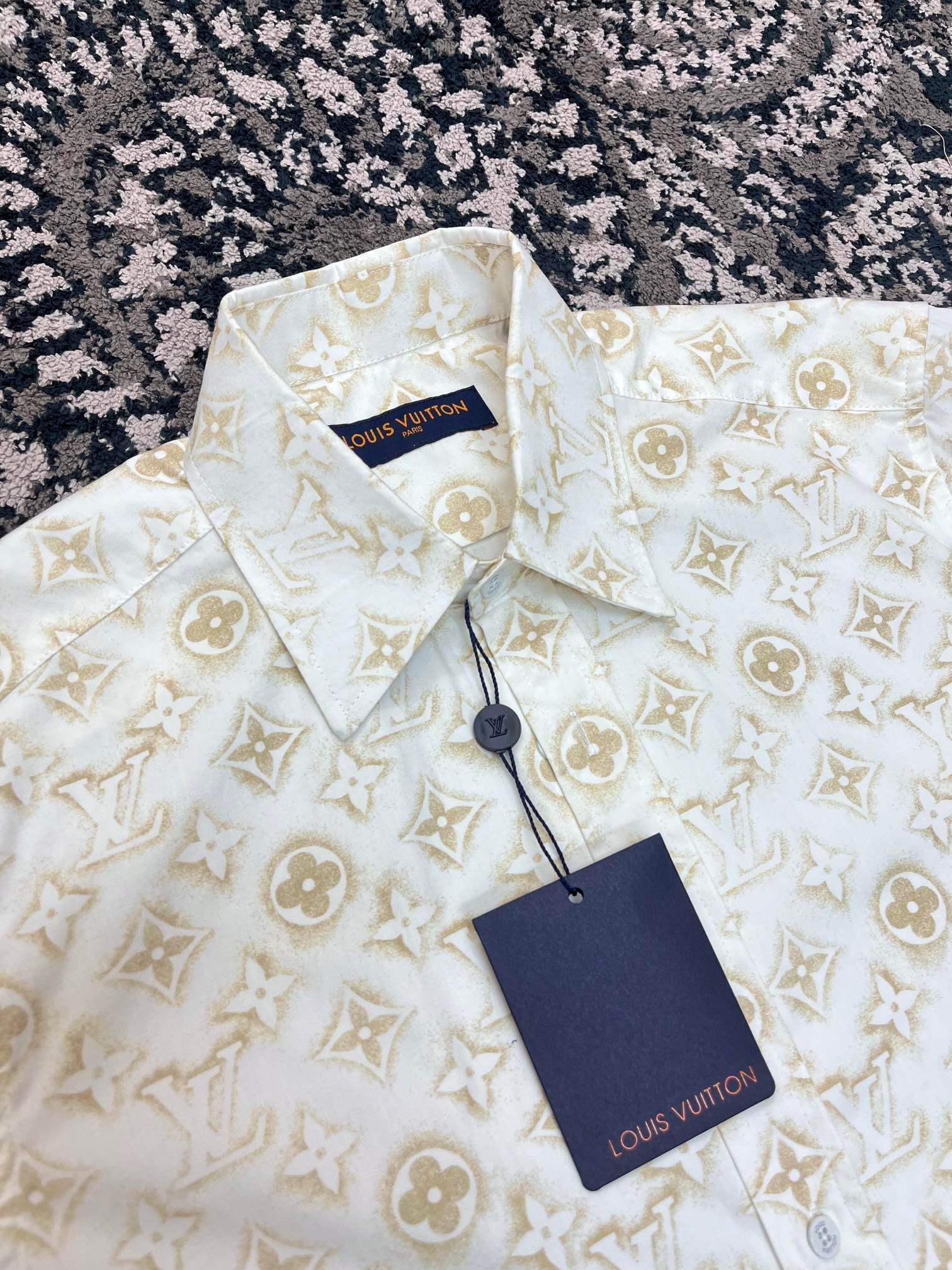 White Shirt - Size S