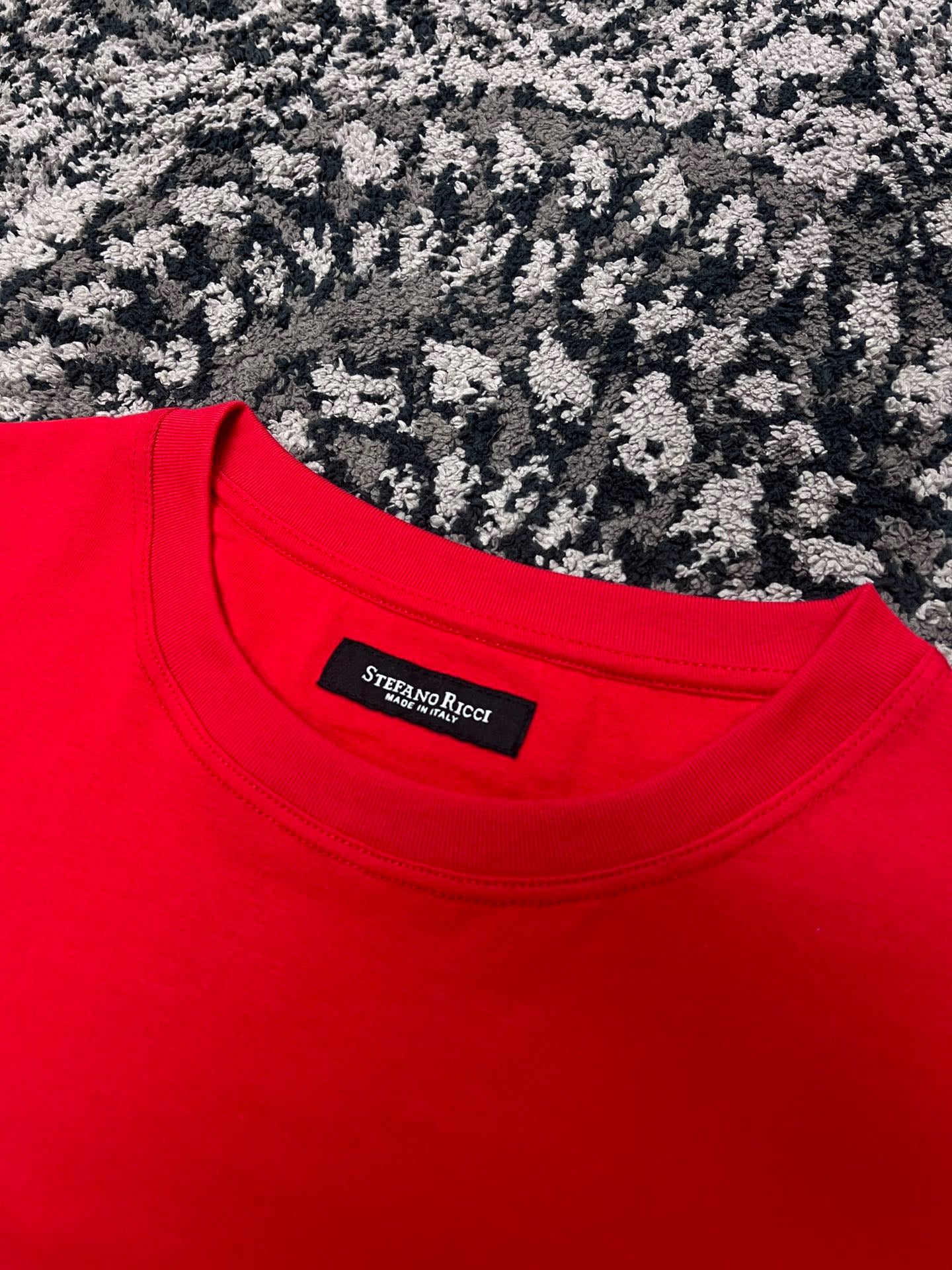 Red T-Shirts