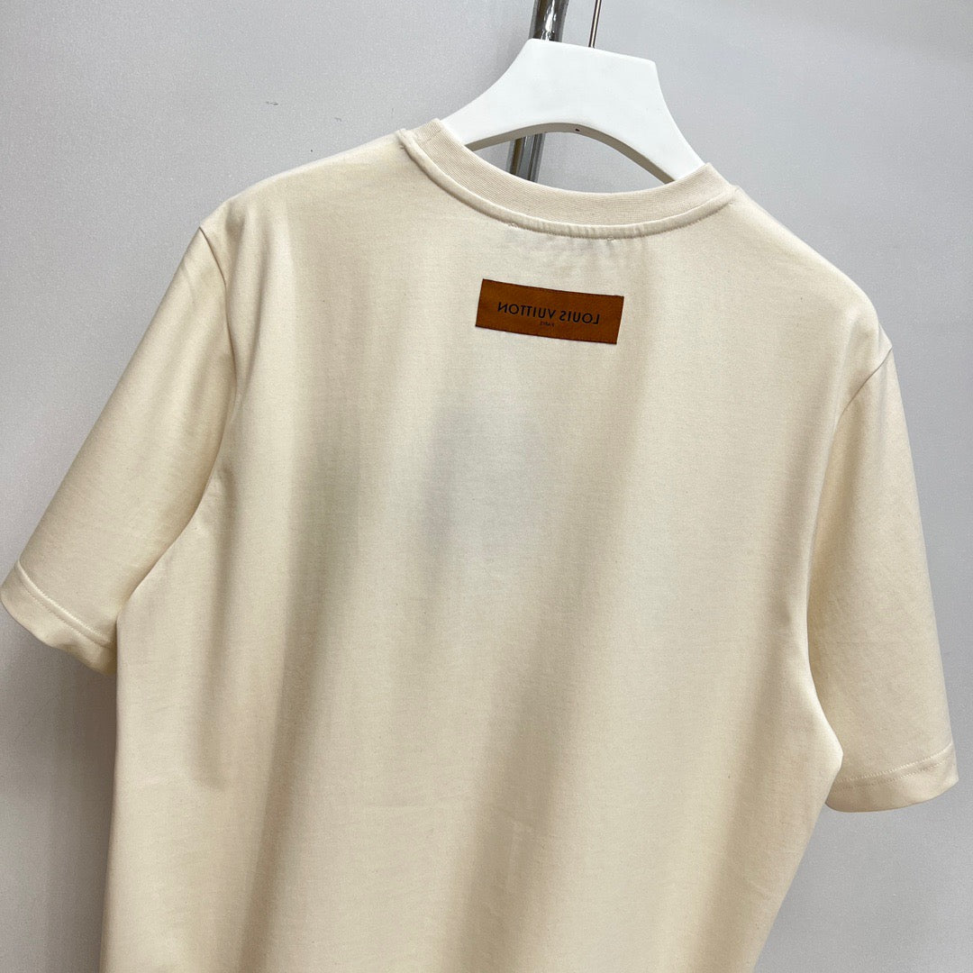 Cream white T-shirts