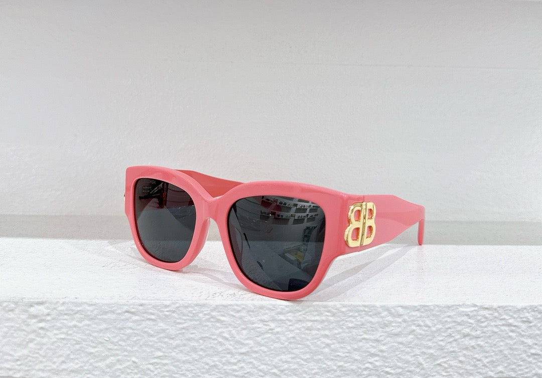 Black,Brown Pink and White Sunglass