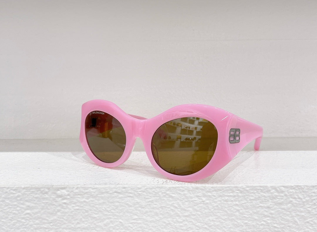 White,Black,Pink and Blue Sunglass