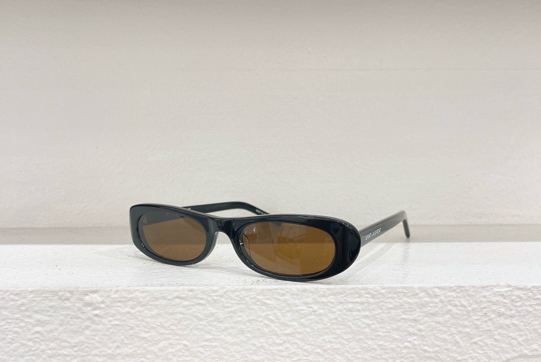 Black,Brown and White Sunglass