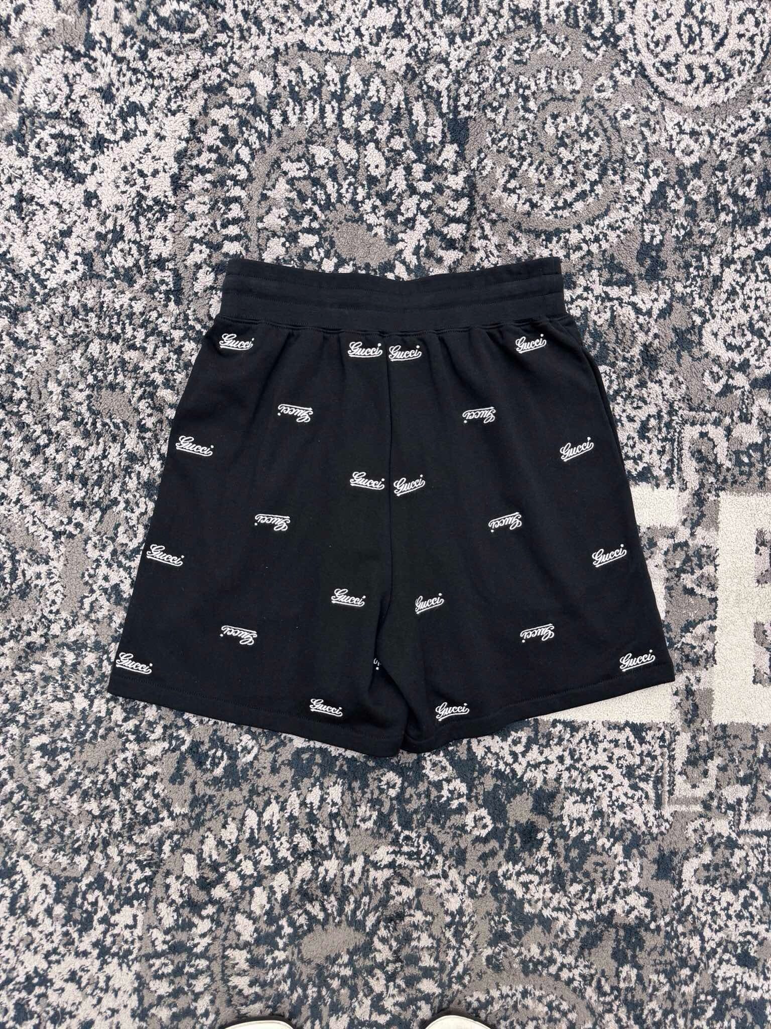 Black Short