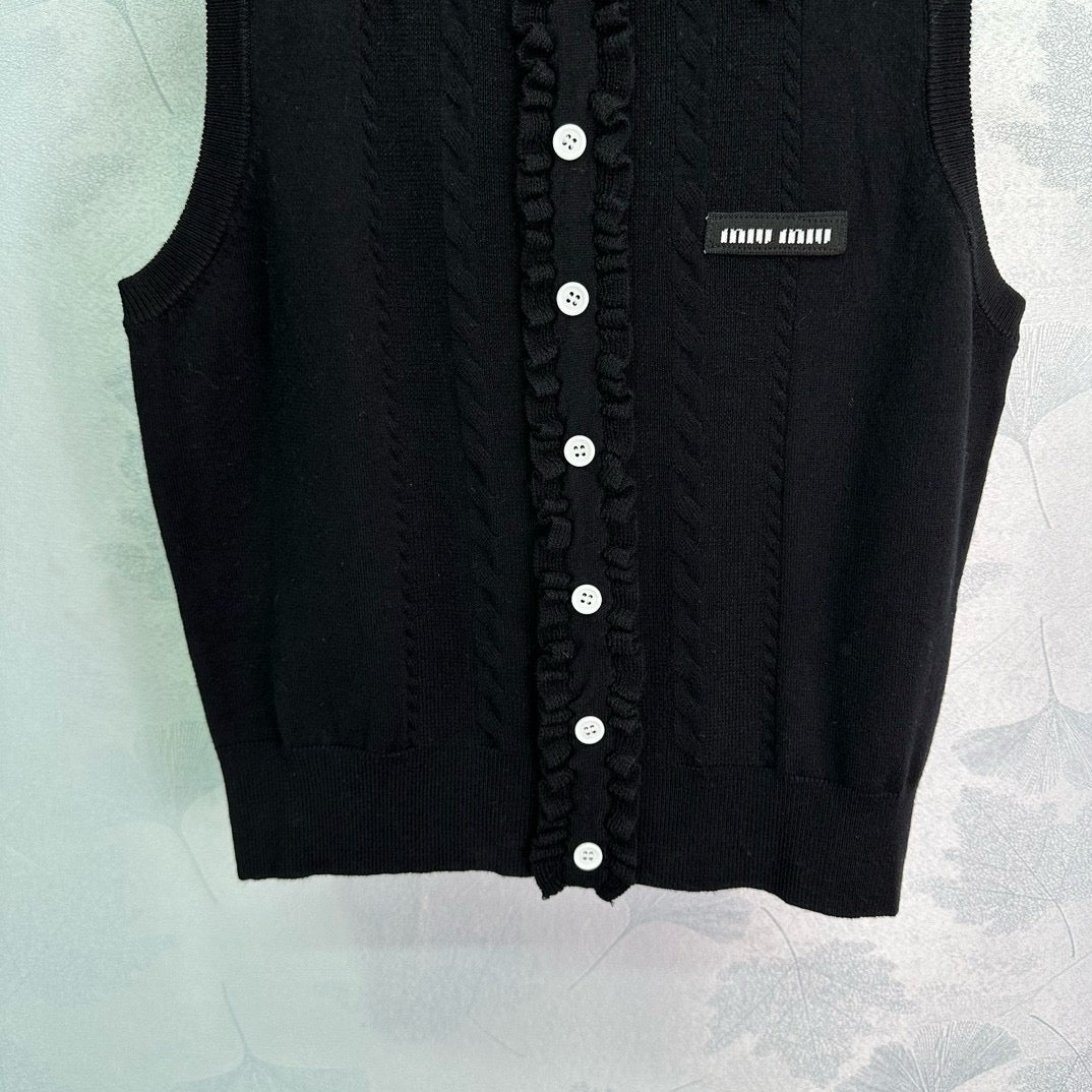 Black and Grey Vest