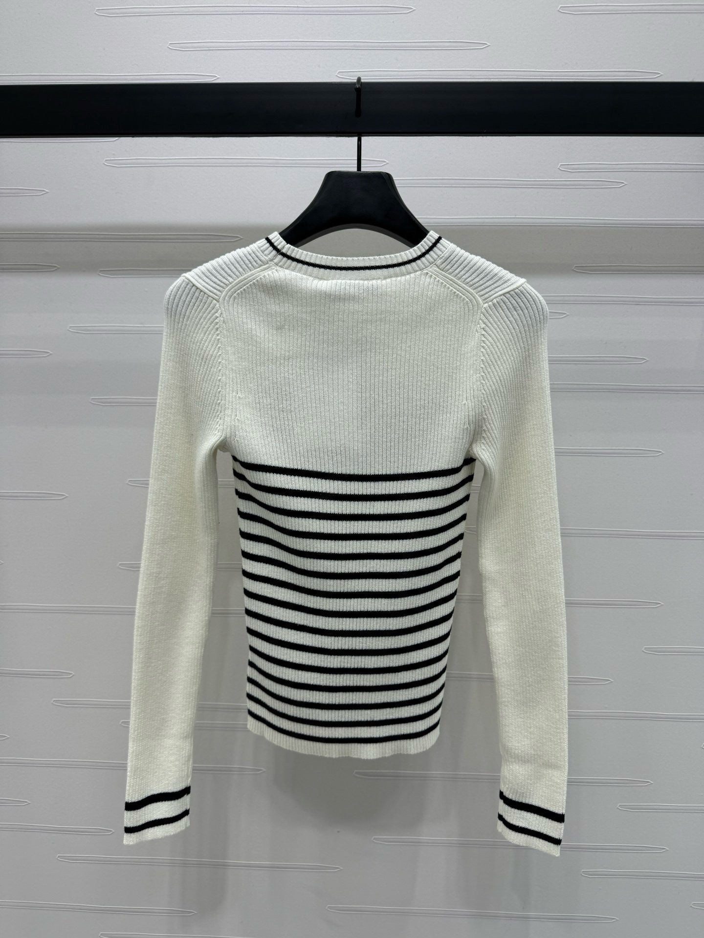 Black white and White black Sweatshirt