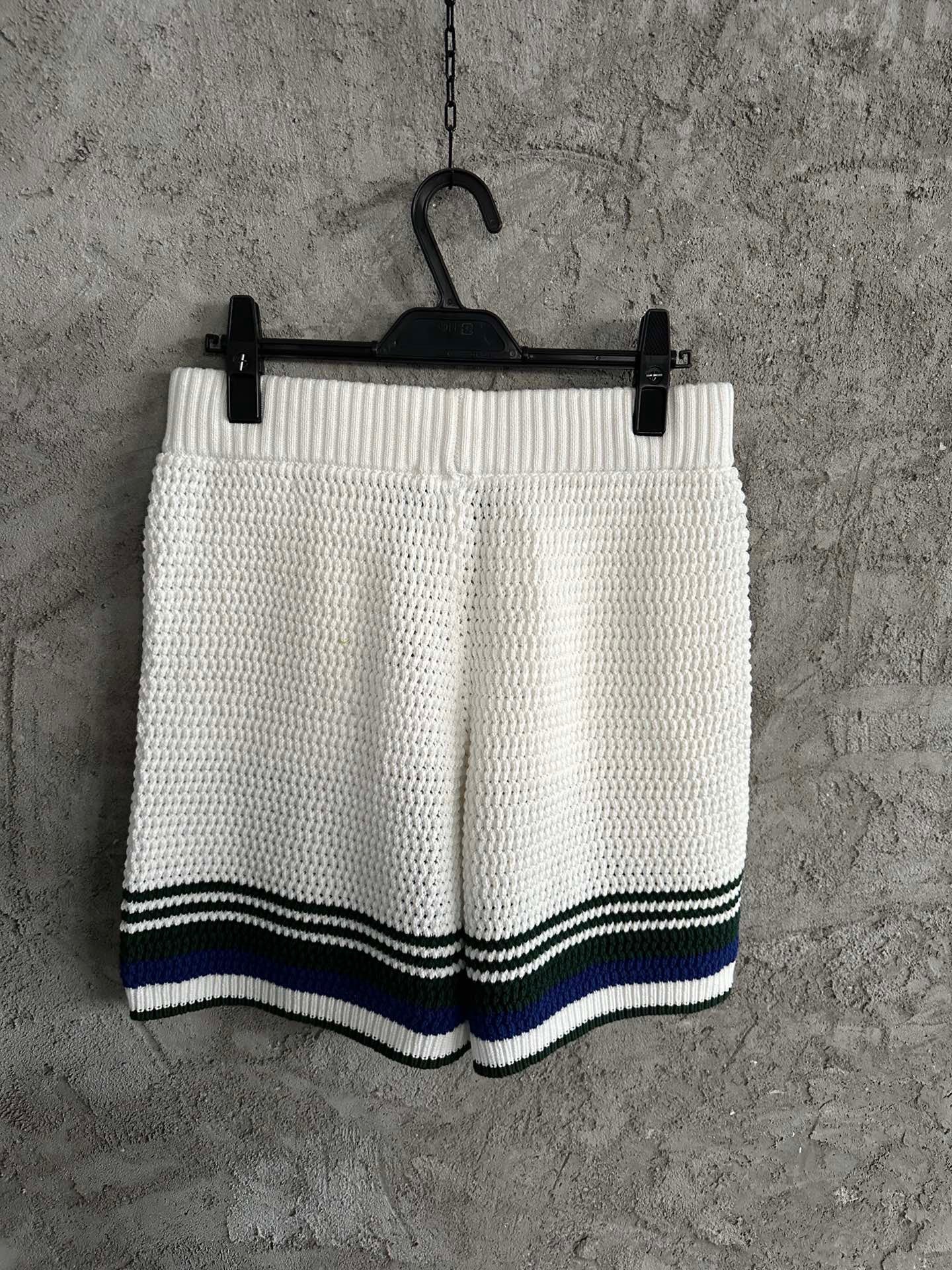 Multi-color Short