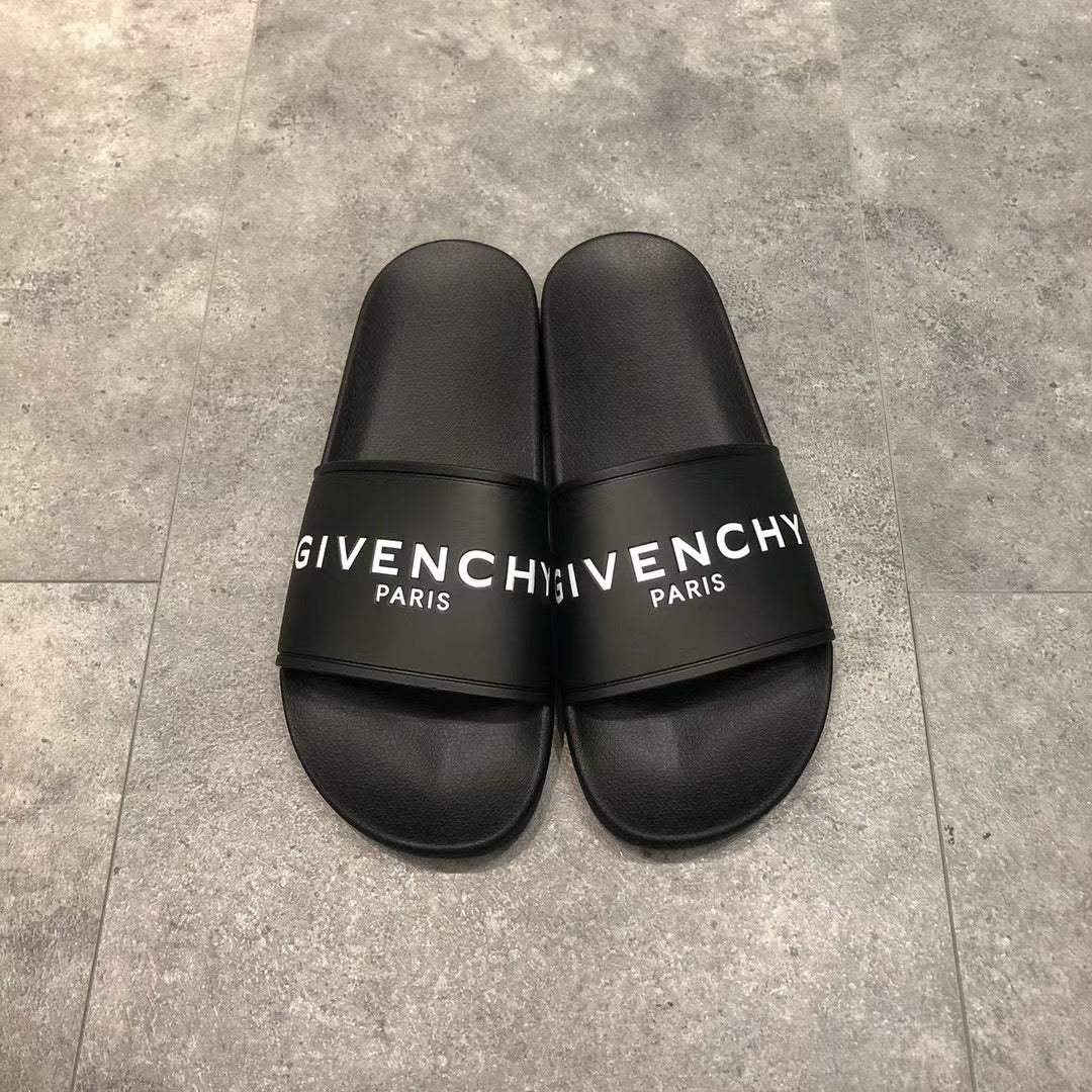 Slippers - Size 43