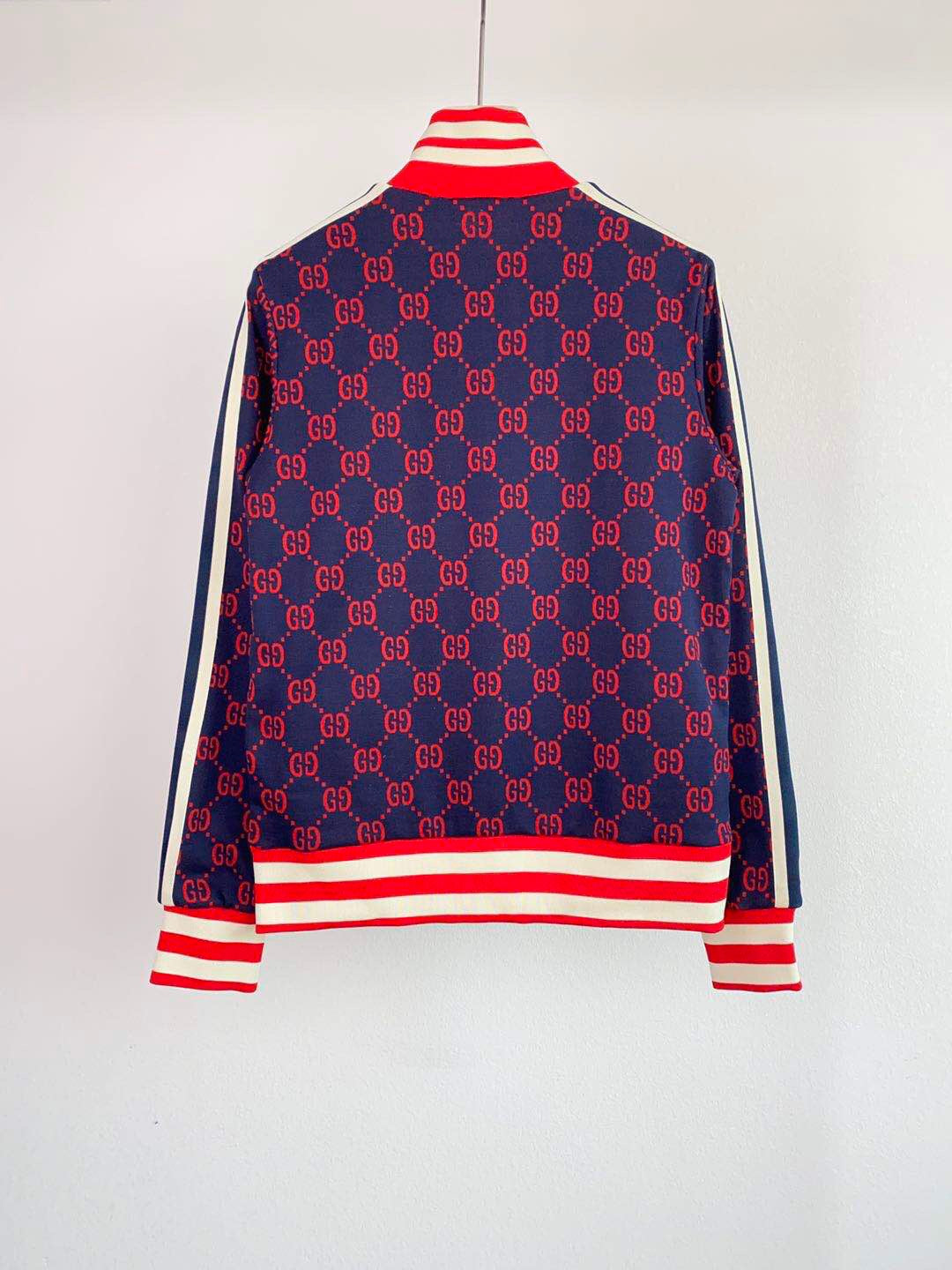 Blue-red Jackets